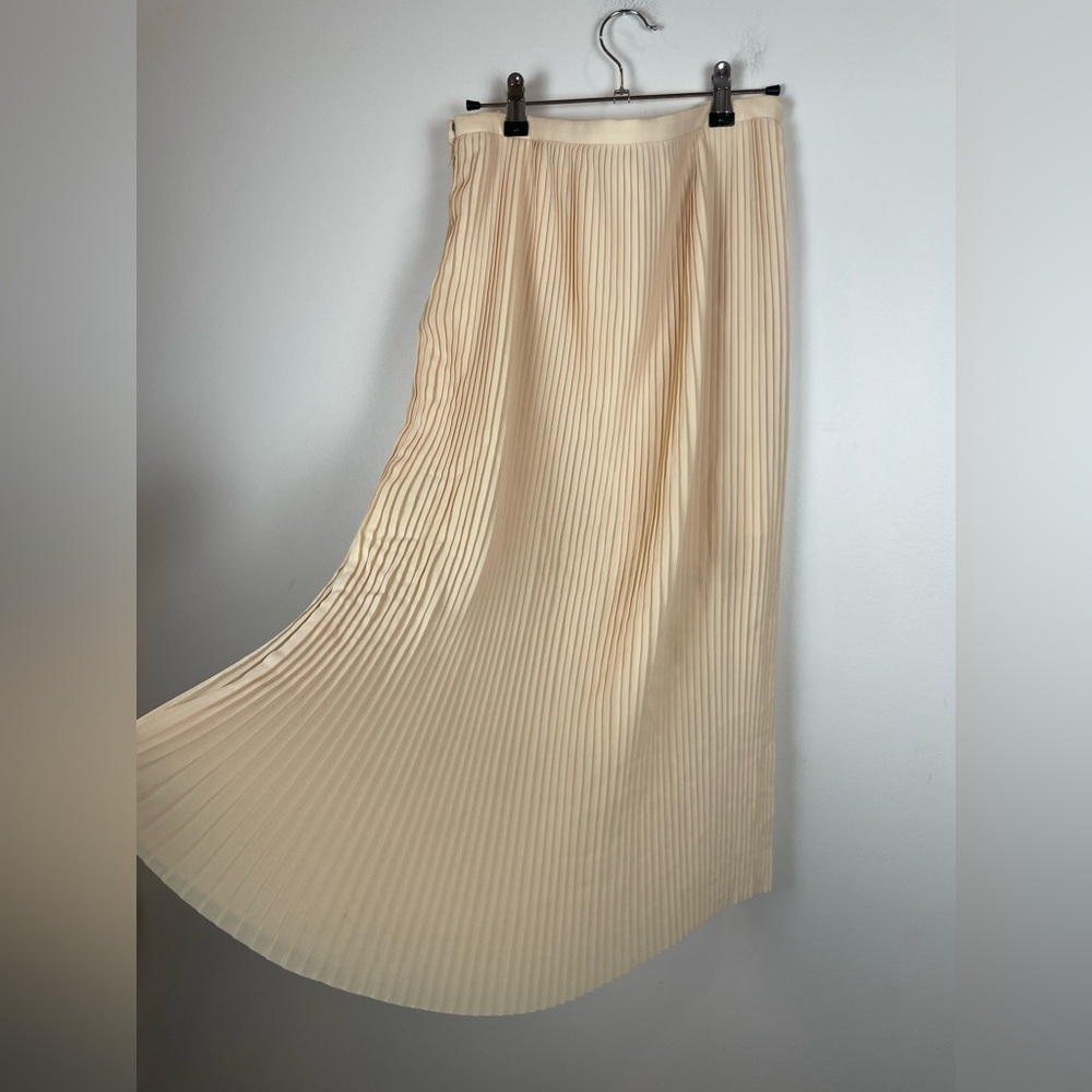 & Other Stories Cream Pleated Midi Skirt Minimalist Elegant Size 8 Scandi Girl